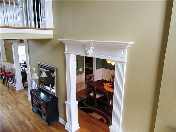 3rd image of 5343 Middlebury Dr