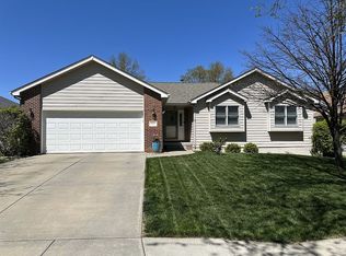 2240 Breckenridge Dr, Lincoln, NE 68521