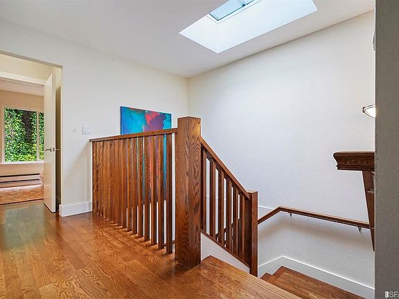 4th image of 255 Crestmont Dr