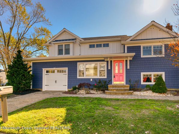 105 Saint Louis Ave