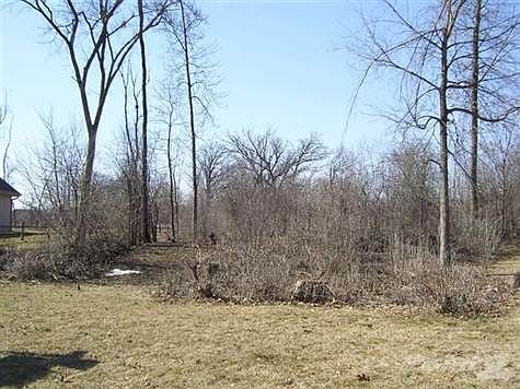 2nd image of 3900 Capella Dr