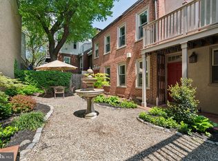 423-25 Vine St, Philadelphia, PA 19106