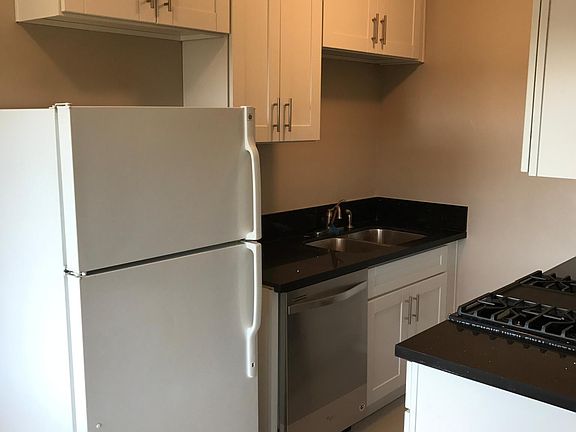 3rd image of 303 S Almansor St #26