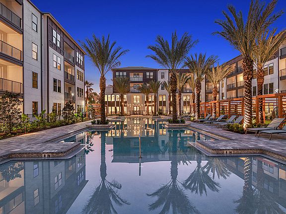Palacio apartments community photo