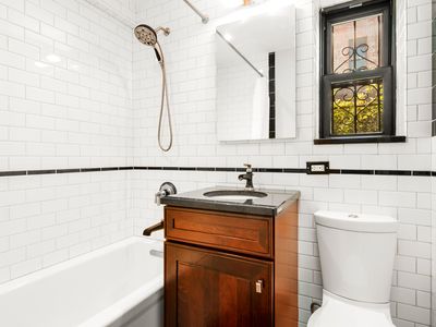 295 York St APT 1D, Jersey City, NJ, 07302