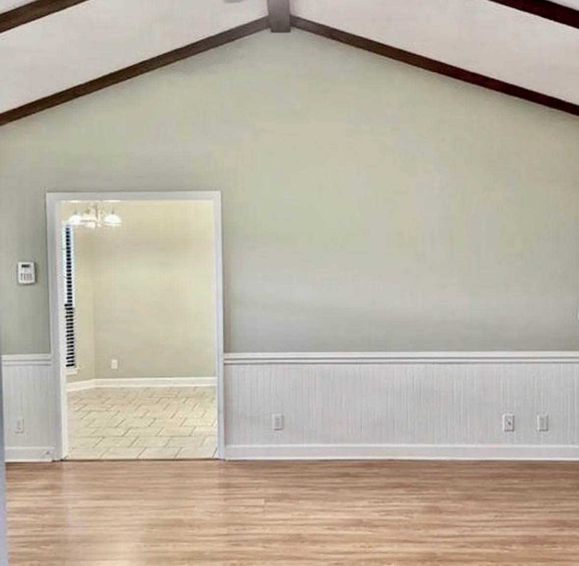 3 bed, 2049 sqft, $2,799 — Photo 4