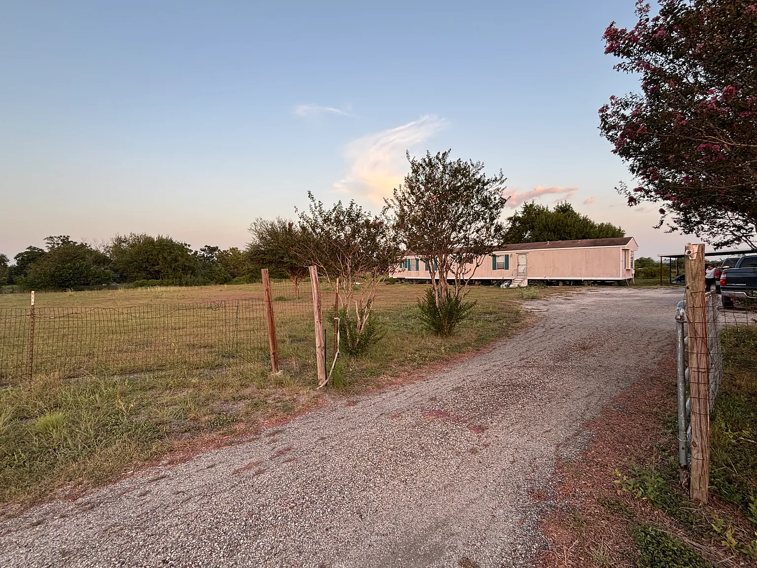 3 bed, 1216 sqft, $1,400 — Photo 2