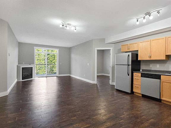3rd image of 160 SE Moberly Rd #309