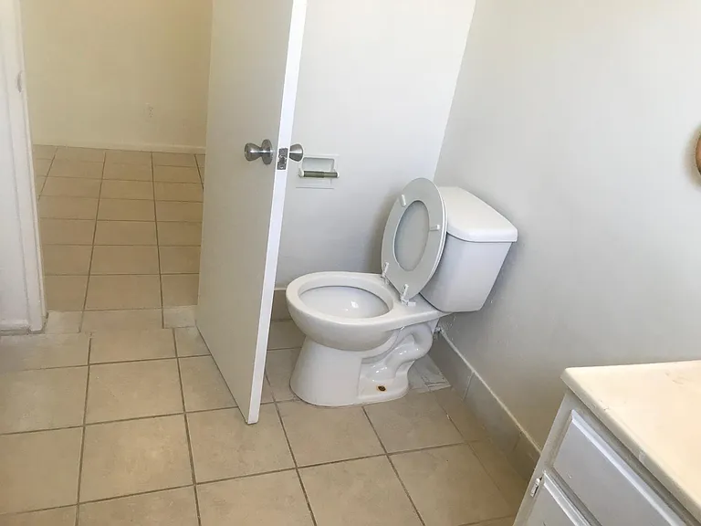 Bathroom toilet