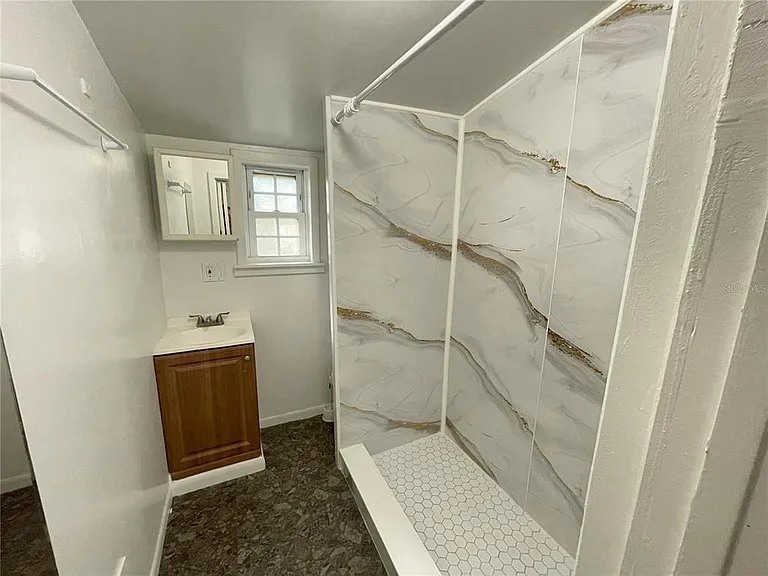 1022 Oregon Ave — Photo 13