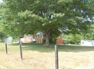 2180 Harris Ferry Rd, Irvine, KY 40336