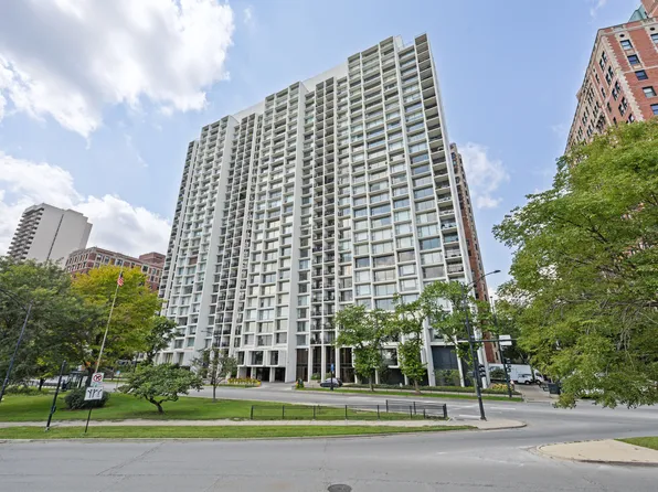 3200 N Lake Shore Dr APT 2604, Chicago, IL 60657