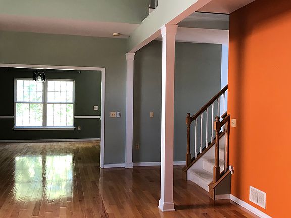 4th image of 21 Stapleton Ct