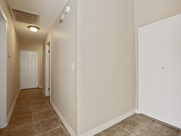 5th image of 1324 E Sunnyview Ave