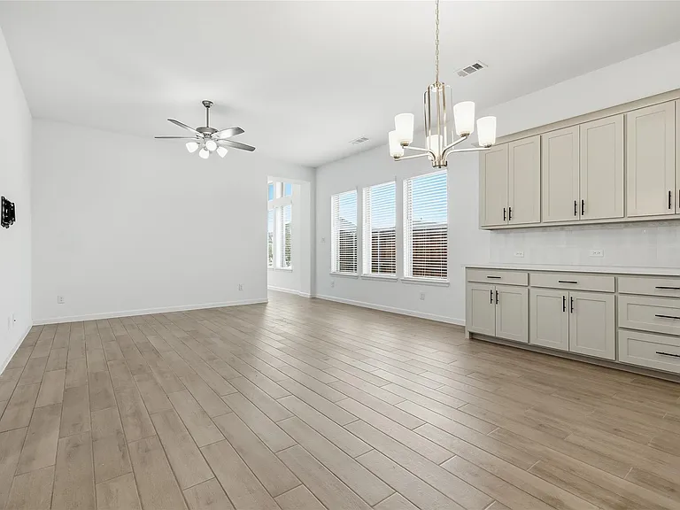 3101 Bell Flower Dr — Photo 19