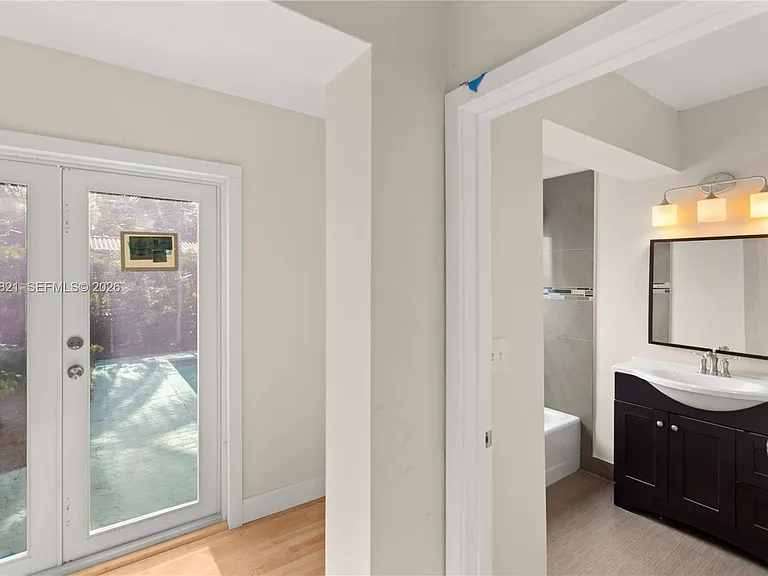 5614 San Vicente St — Photo 24