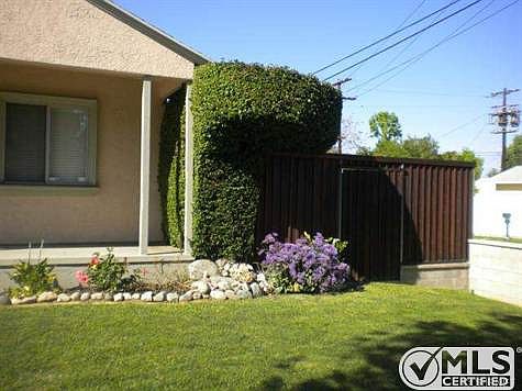 3rd image of 17503 Burbank Blvd