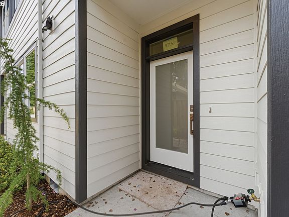 5th image of 4750 N Vanderbilt St
