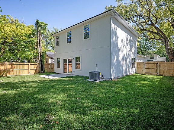 5th image of 1374 Lake Shore Blvd #1459