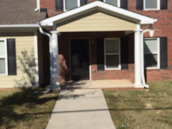 5th image of 436 Bingham St