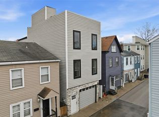 1912 Fox Way, Pittsburgh, PA 15203