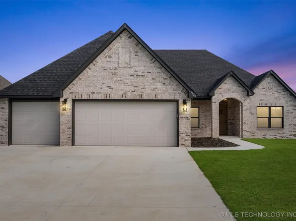 5822 Brandon Ct, Bartlesville, OK 74006