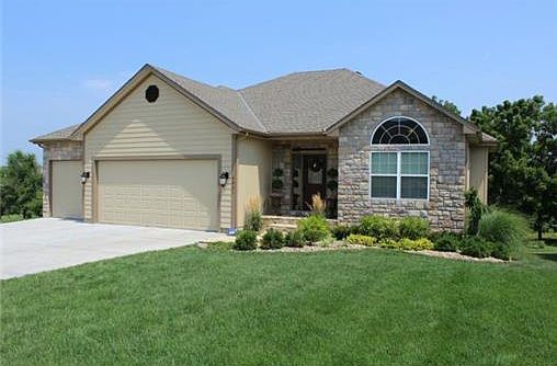 1st image of 4931 Parkway Dr
