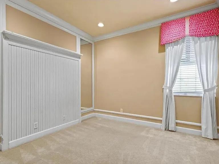 2335 NW Via Della Ct — Photo 45
