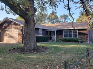 10 Greenridge Rd, Elgin, IL 60120