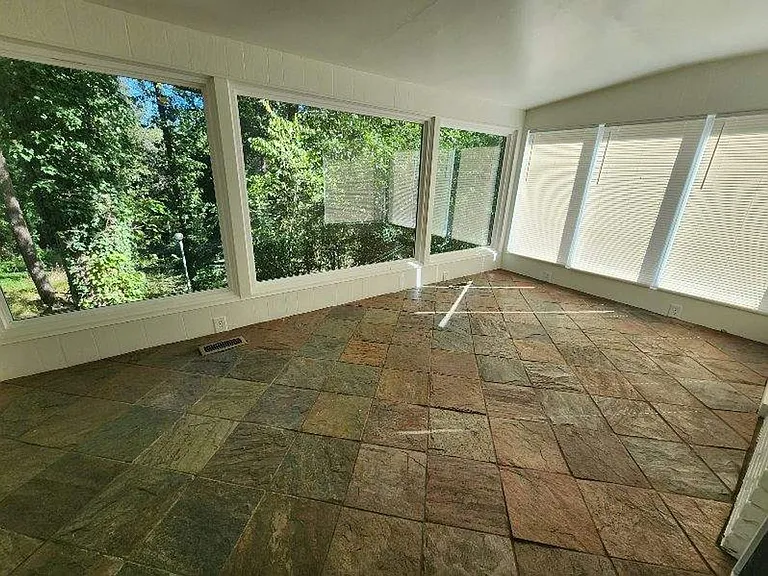 8612 Westwood Ave — Photo 7
