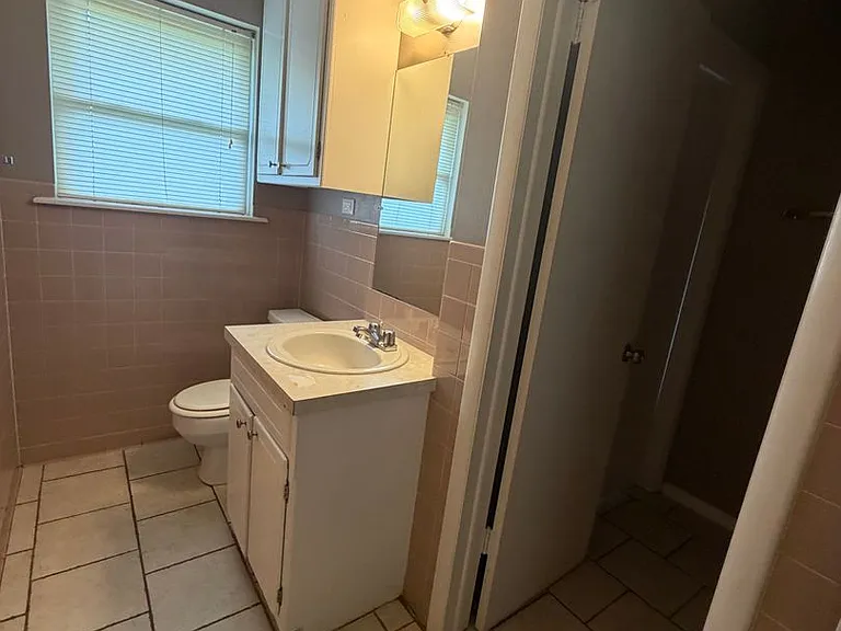 829 Maple Shade Rd — Photo 10