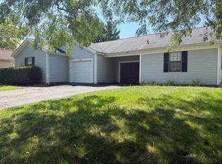 2293 Deerfield Dr, Grove City, OH 43123