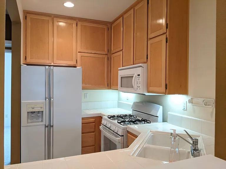 643 Atherton Pl #1 — Photo 30