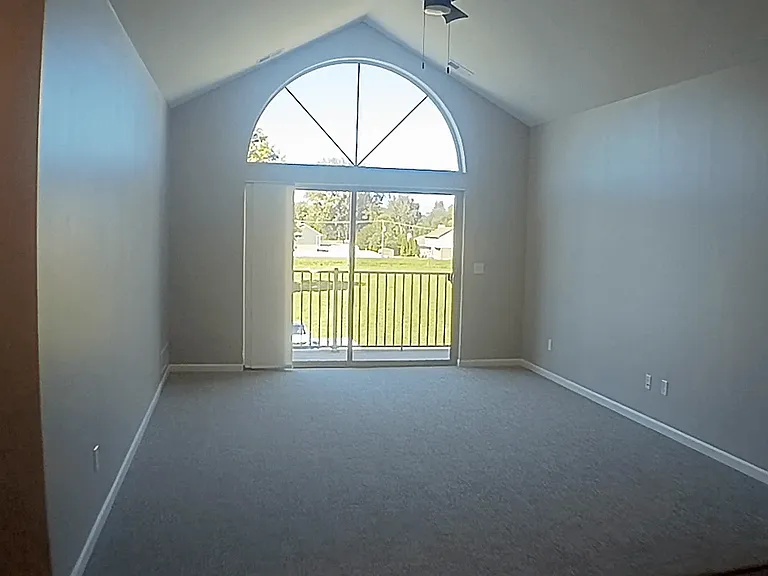 Prentiss Pointe Apartments — Photo 339