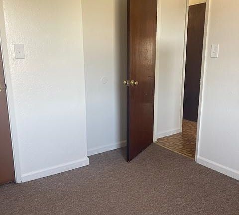 4th image of 820 E 21st St #5