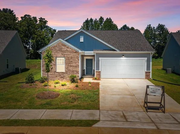 221 Antietam Pl, Mebane, NC 27302