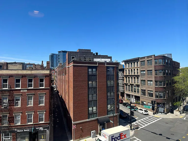 357 Commercial St #402 — Photo 15
