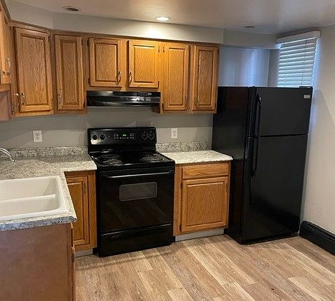 3rd image of 1019 N Clarkson St APT 5