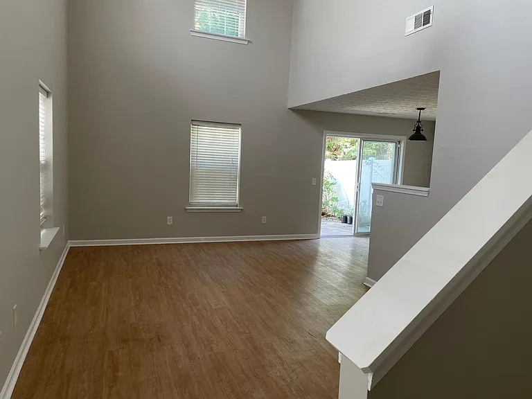 5615 Mountain Top Pl — Photo 6