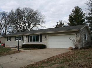 1311 Pinelawn, Mexico, MO 65265