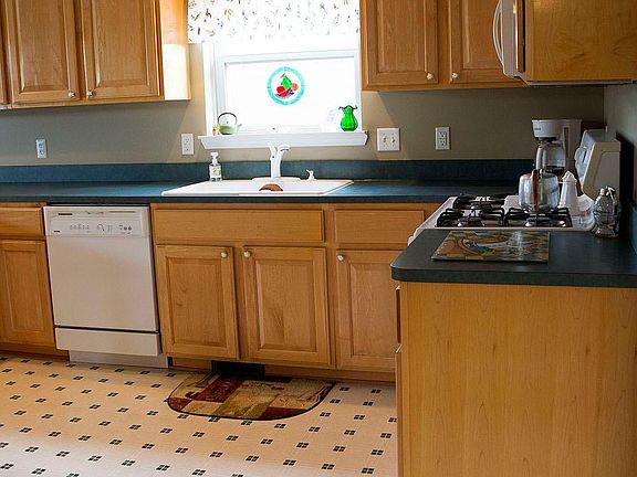 5th image of 32135 Kelly Blvd #95