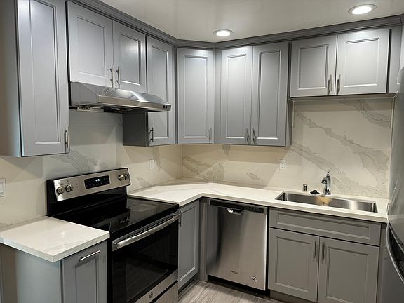 2nd image of 416 S Bernardo Ave #3