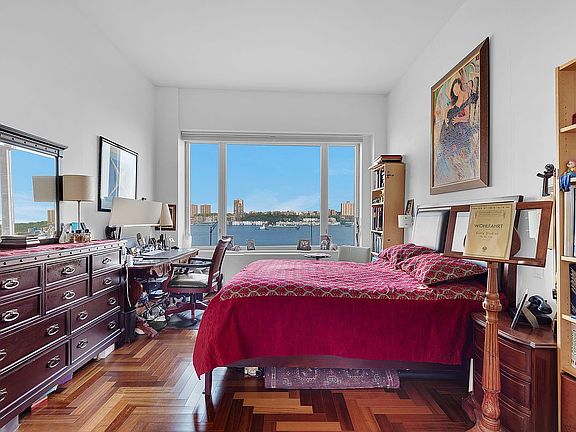 4th image of 220 Riverside Blvd APT 5K