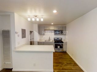 1440 Chestnut St #C, Oakland, CA 94607