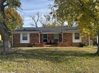 5235 Ville Anita Ct, Hazelwood, MO 63042
