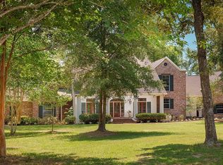 4 Heritage Trl, Magnolia, TX 77354