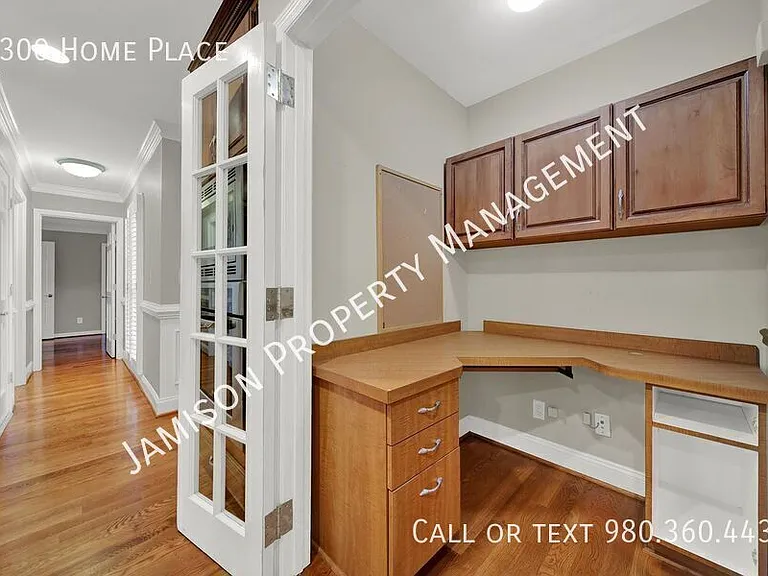 1300 Home Pl — Photo 12