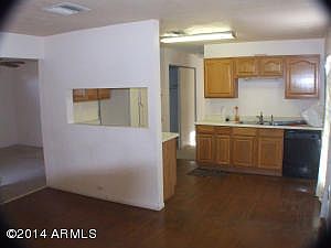 5th image of 551 W Central Ave