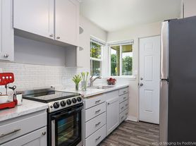 Hawthorne Court Apartments