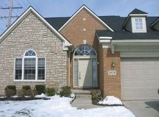 26636 Valhalla Dr #1, Farmington Hills, MI 48331